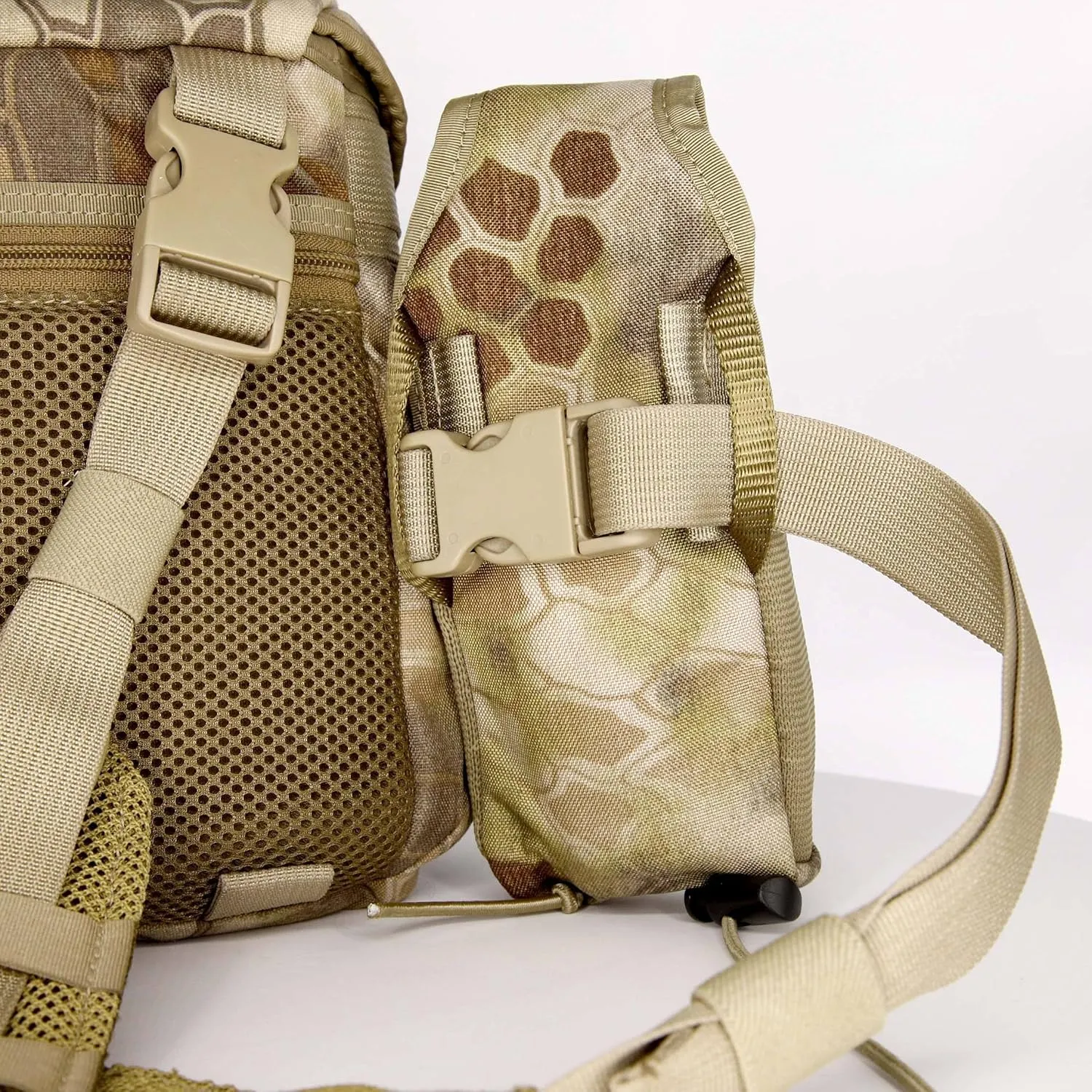 Alaska Guide Creations in-line Camo Accessory Pouch | Adapter GPS Radio Holder | One Size Fits Most Walkie Talkie Pack (Mossy Oak Break-Up Country)
