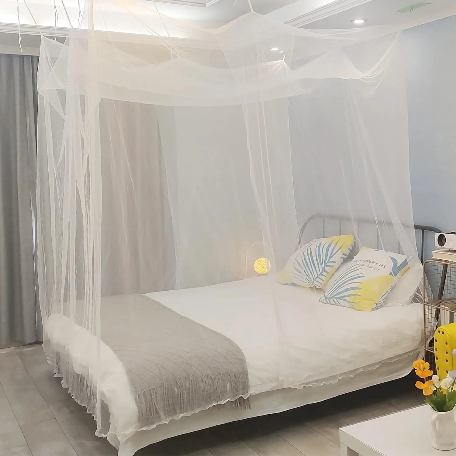 Aventik EDSRDLUZ 400 Fine Meshes Luxury Mosquito Large Square Net for Single to King-Sized Beds, 2 Side Openings & 8 Hanging Loops Decorative Rectangular Shape for Home & Travel