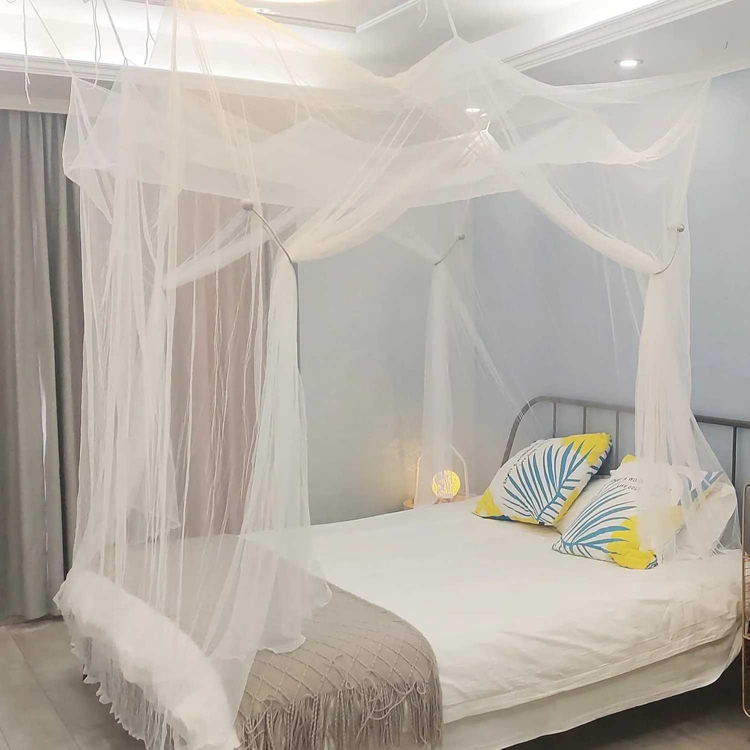 Aventik EDSRDLUZ 400 Fine Meshes Luxury Mosquito Large Square Net for Single to King-Sized Beds, 2 Side Openings & 8 Hanging Loops Decorative Rectangular Shape for Home & Travel