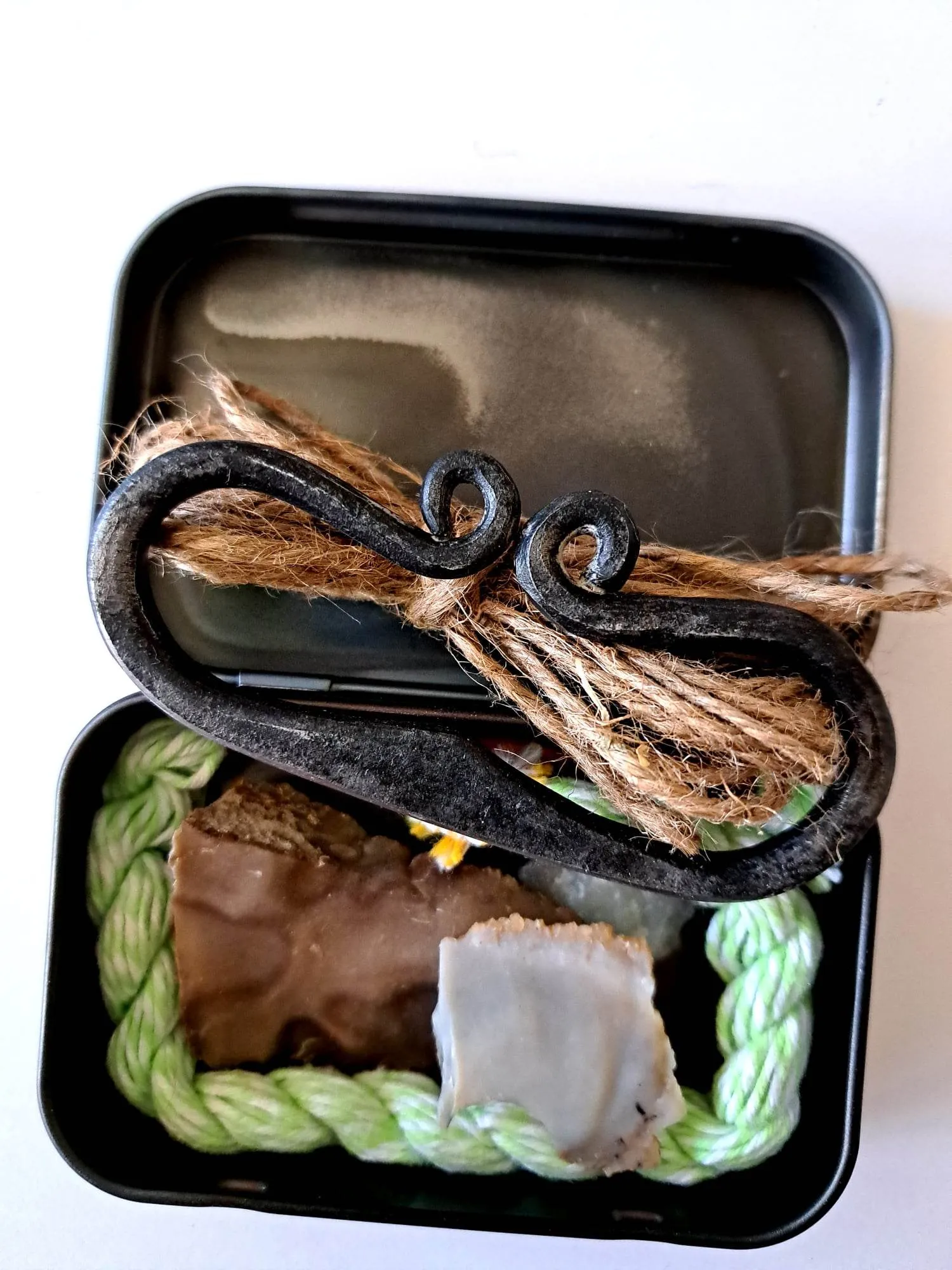 Flint and Steel Fire Starter Kit