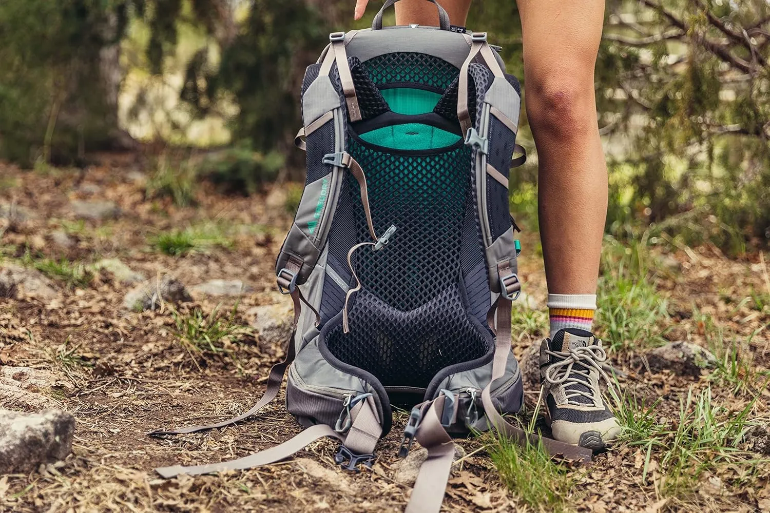 Gregory Jade 28L Women's Day Hiking Backpack, Ventilated Backpanel, Built-In Hydration Attachment for Bladder (Reservoir Not Included), Extra Small/Small, Mist Grey