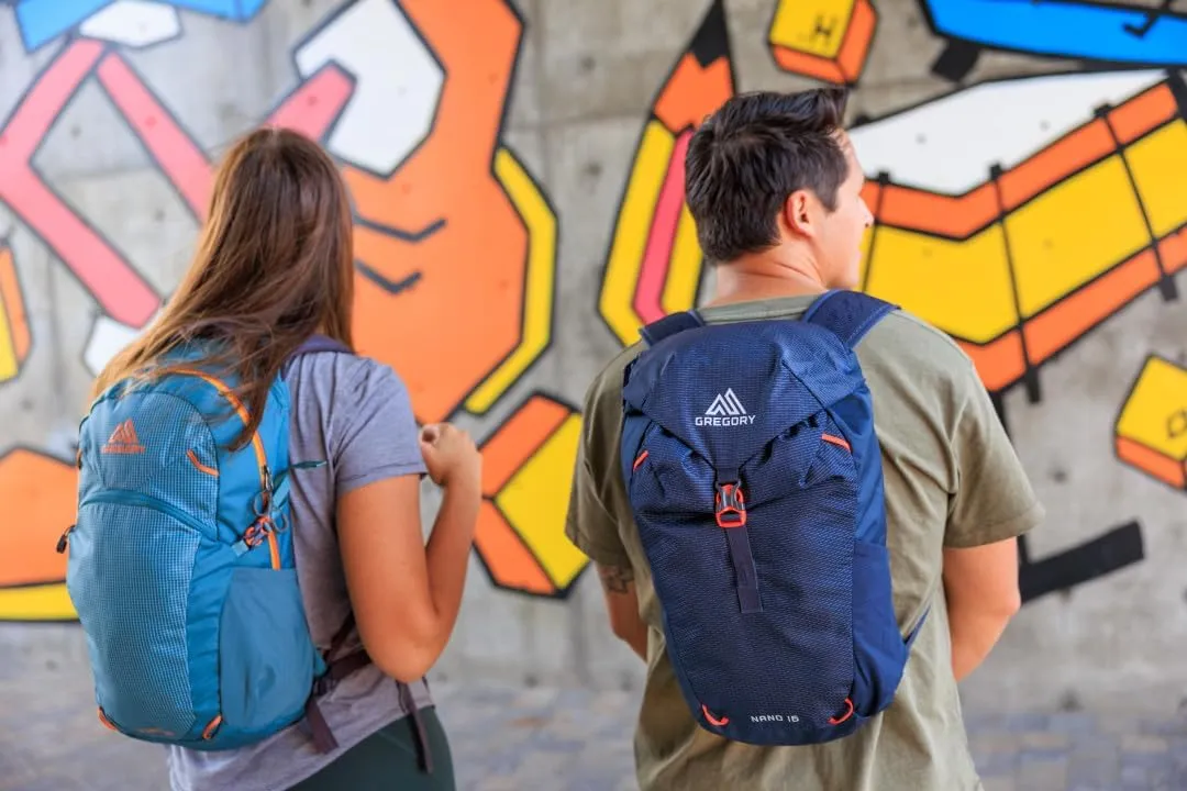 Gregory Nano 18L Unisex Day Hiking/Commuter/Active Travel Backpack, Breathable Backpanel, Hydration Port, One Size Fits All, Rio Blue