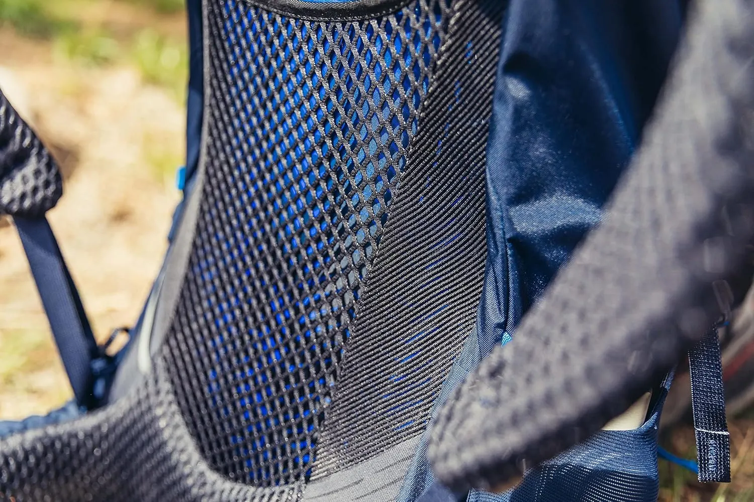 Gregory Zulu 65L Unisex Hiking/Backpacking Pack, Freefloat Hipbelt, Internal Hydration Sleeve For Water Bladder, (Reservoir Not Included), Medium/Large, Halo Blue
