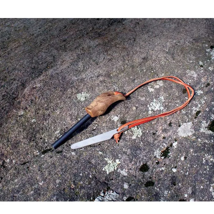 Kupilka FireSteel 8 野外打火石棒(連皮掛帶)