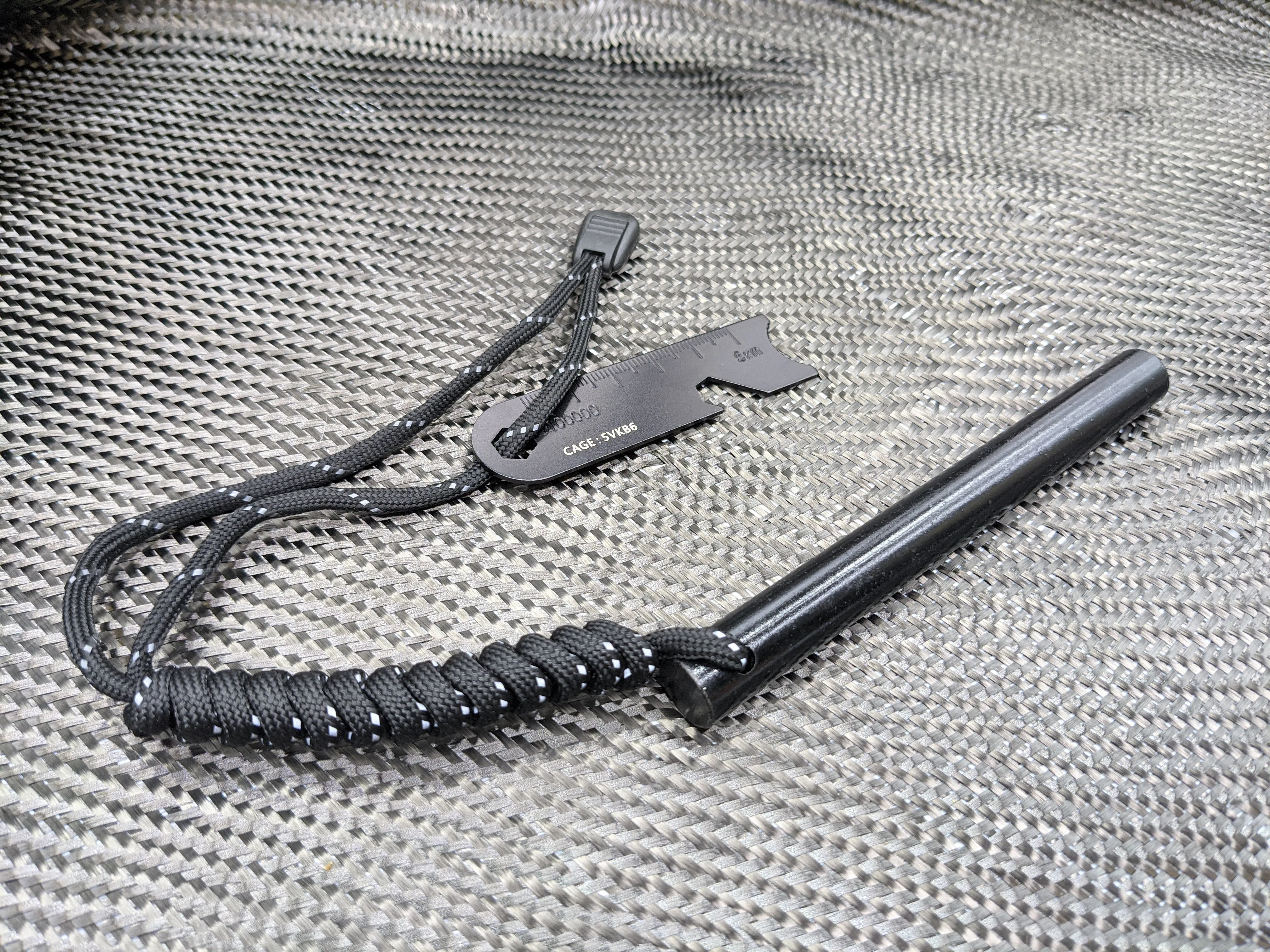Massive Ferrocerium Rod   Striker With Storage Vault