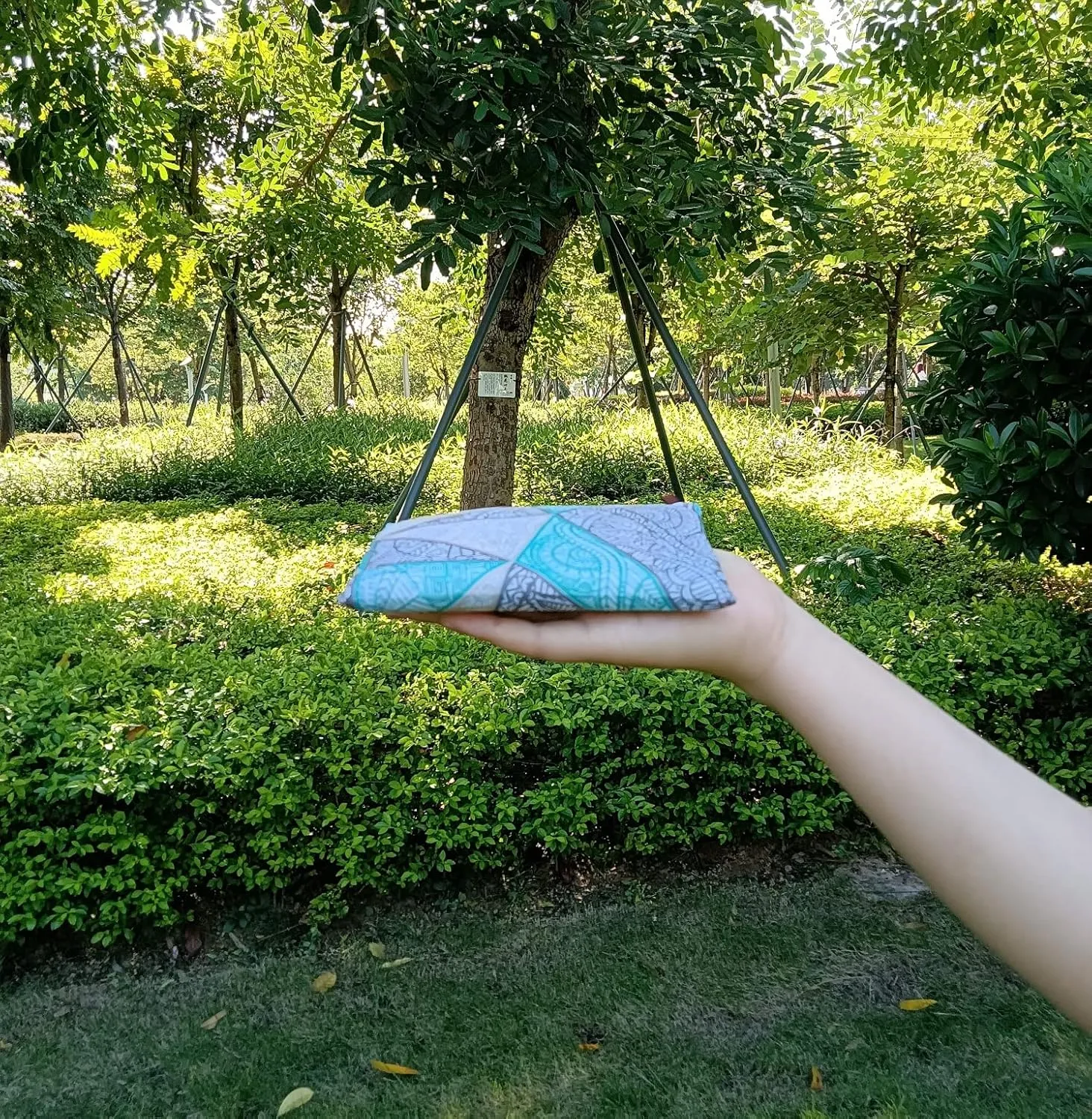 Reusable Shopping Spare Tote Bag Aesthetic Folding Ripstop Heavy-Duty Laundry Duffle Bag for Women Travel Camping Bag