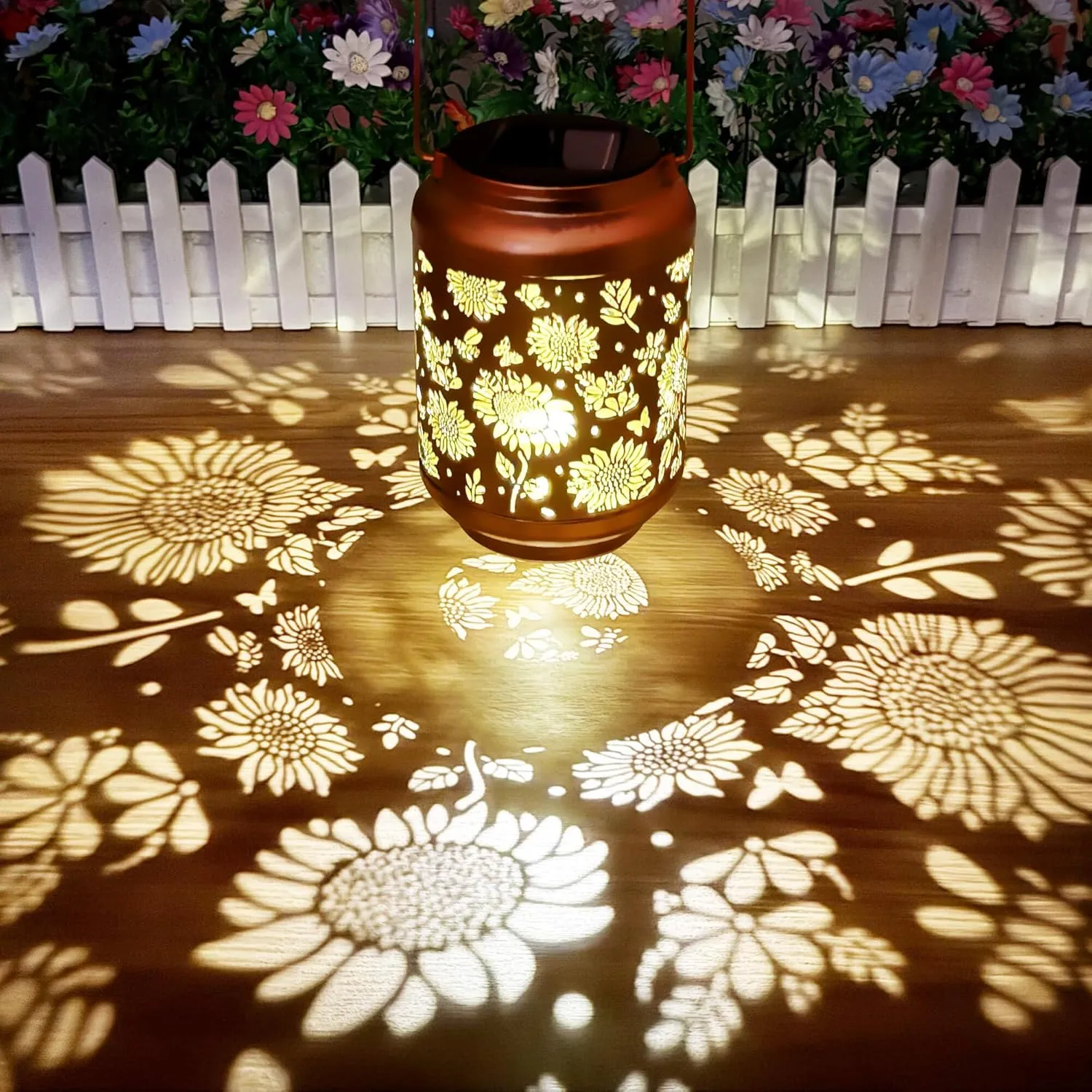 Sunflower Solar Lantern Outdoor Waterproof, Metal Hanging Solar Powered Lantern Light, Birthday Gardening Gifts for Women Mom Grandma, , Garden Decor for Yard, Patio, Porch, Backyard Balcony